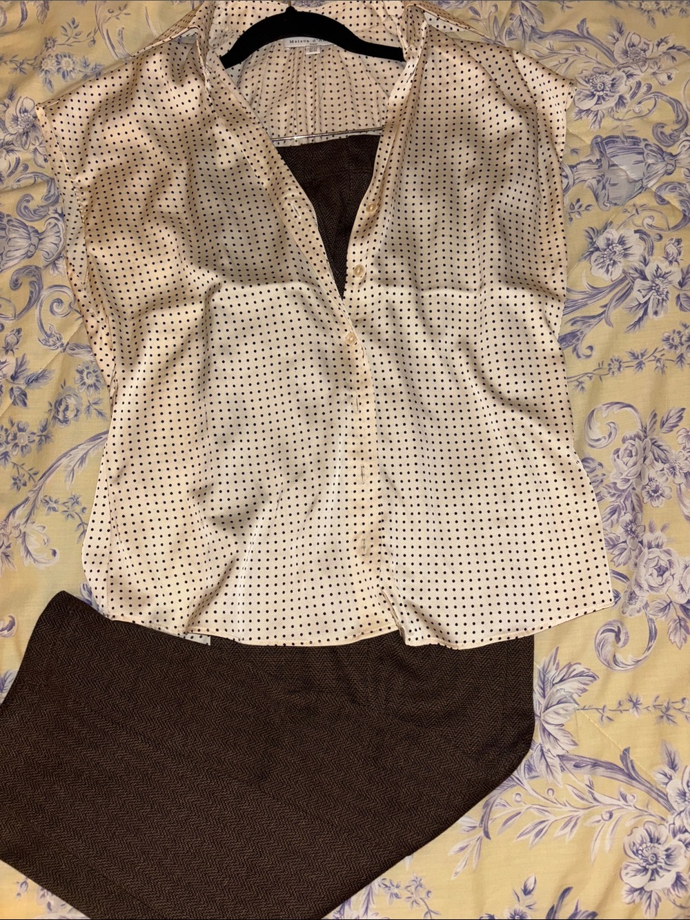 Polka Dot Cap-Sleeve Blouse in Cream